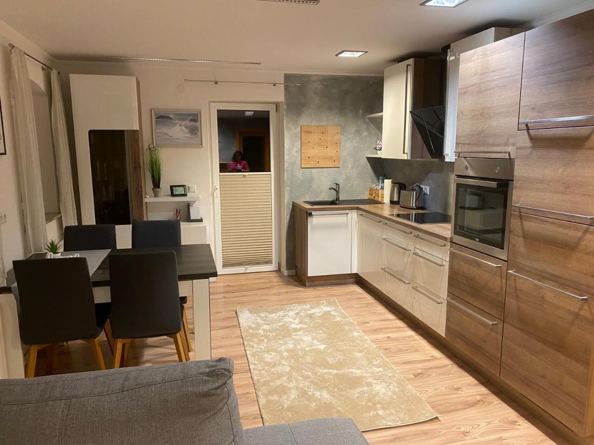 Wohnhaus City Sued Herzogsdorf Eksteriør billede